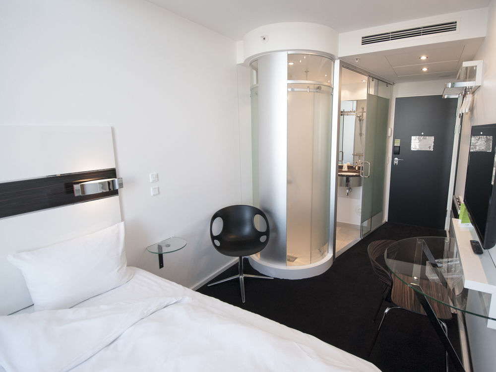Hotel Wakeup -